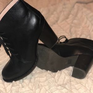 Seychelles Tower Leather Lace Up Ankle Boot 8M